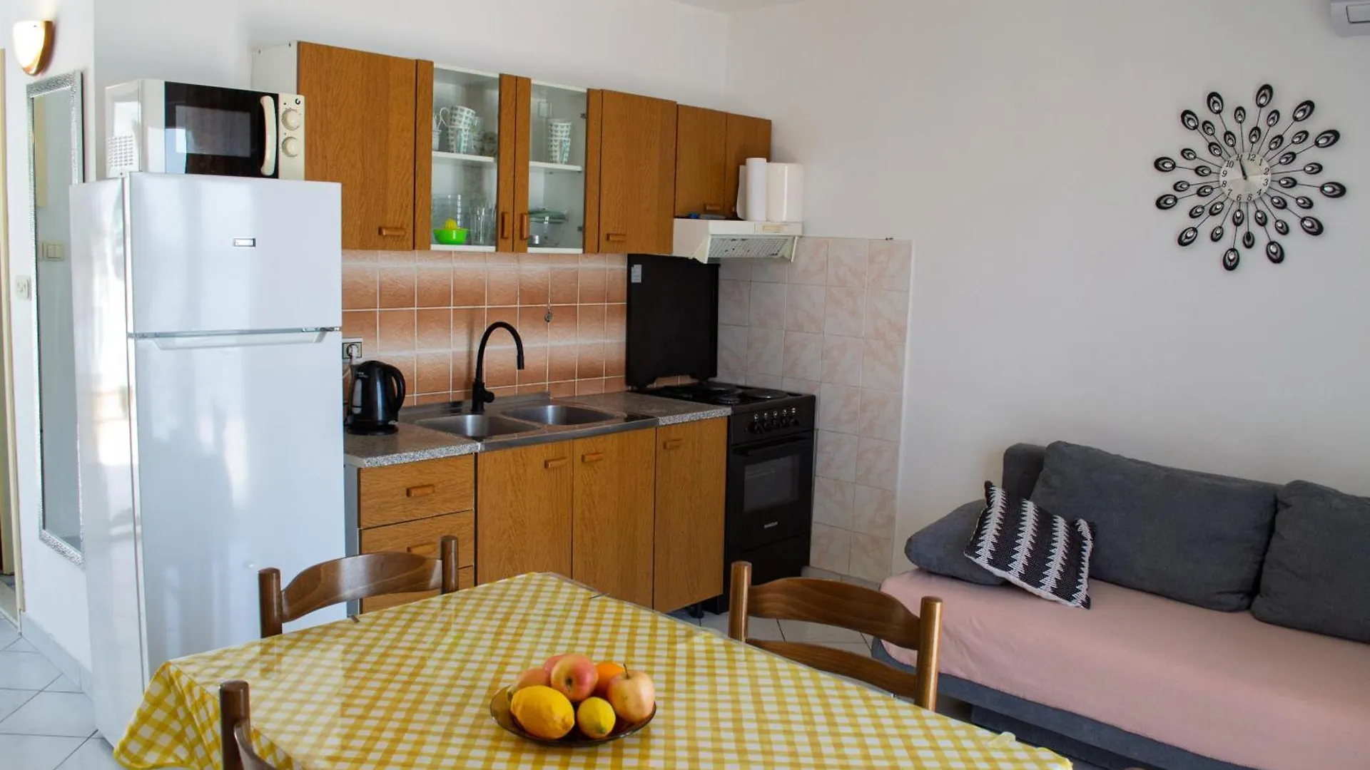 Apartment Nede Traù 0*,  Croazia